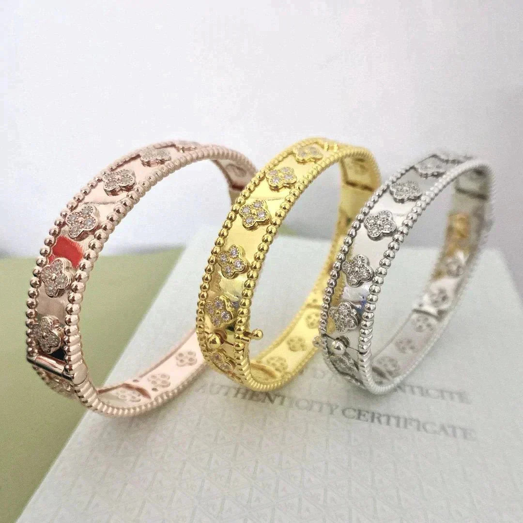 [Vicky]CLOVER ARMBAND 8MM DIAMANTEN