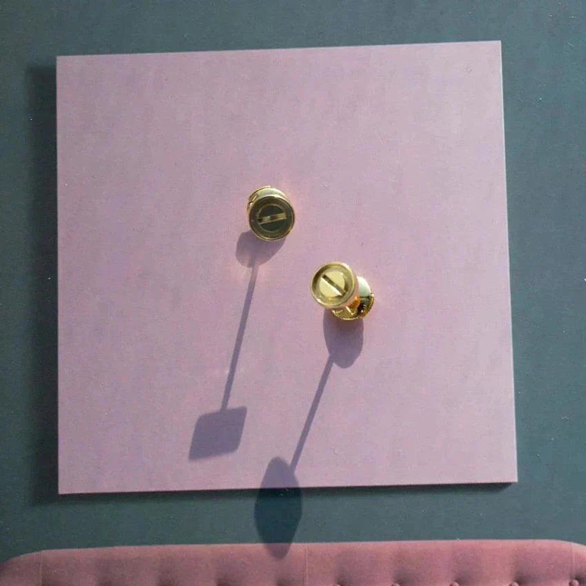 [Vicky]LOVE EARRINGS GOLD 10MM