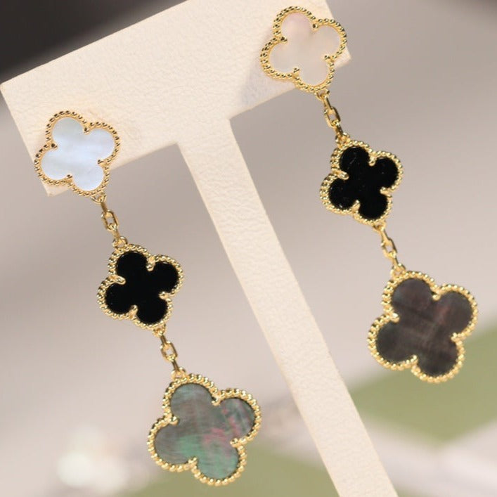 [Vicky]CLOVER EARRINGS GOLD ONYX MOP 3 MOTIF