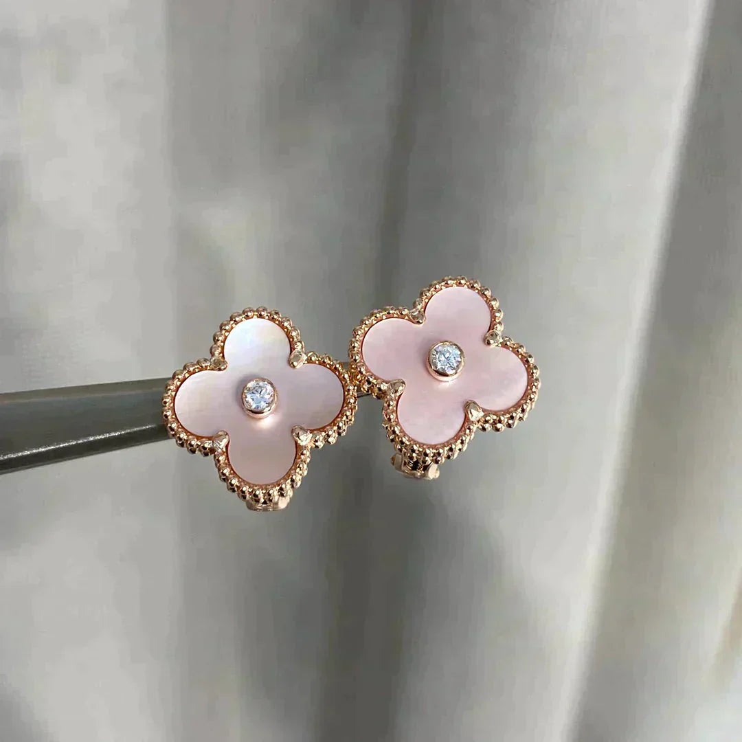 [Vicky]CLOVER MEDIUM 1 MOTIFS  PINK MOP DIAMOND EARRINGS