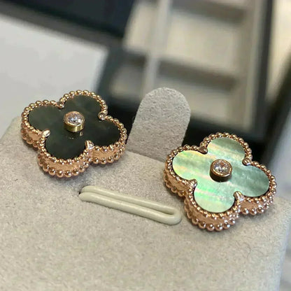 [Vicky]CLOVER MEDIUM 1 MOTIFS GRAY MOP  DIAMOND EARRINGS