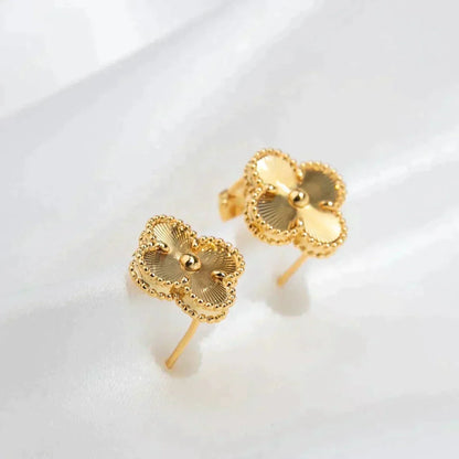 [Vicky]CLOVER MEDIUM 1 MOTIFS LASER EARRINGS