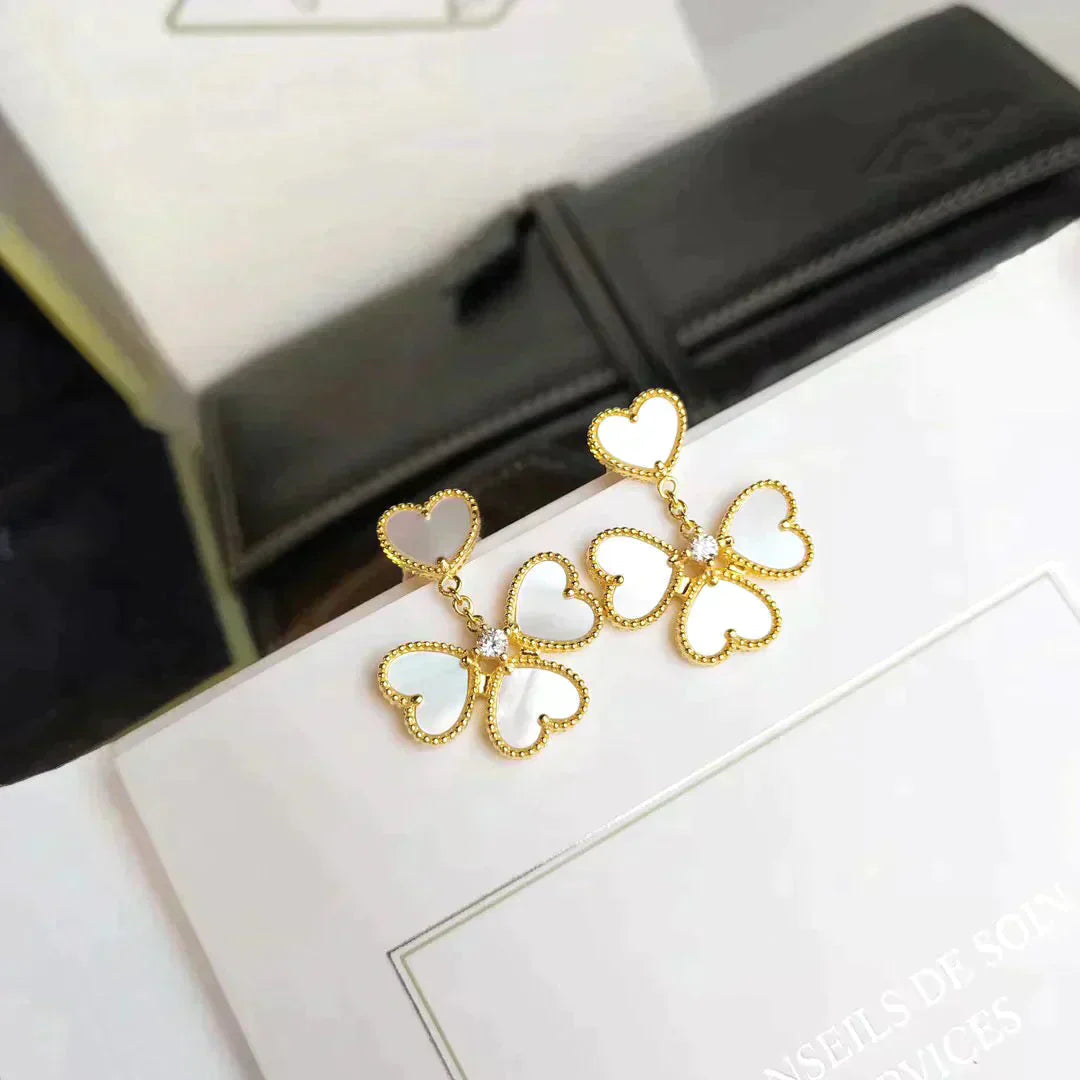 [Vicky]CLOVER SWEET WHITE MOP EARRINGS