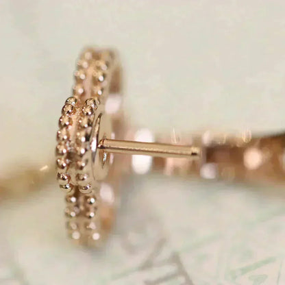 [Vicky]CLOVER MEDIUM 1 MOTIFS FUll DIAMOND EARRINGS