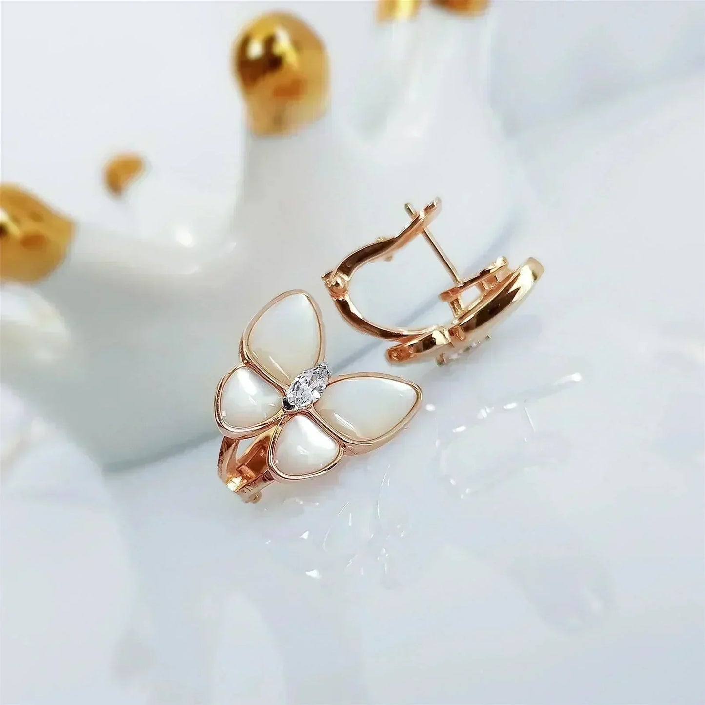 [Vicky]BUTTERFLY MOP DIAMOND EARRINGS