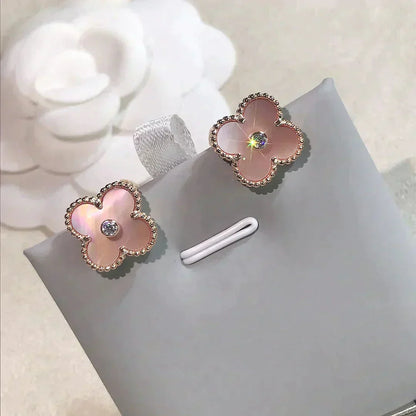[Vicky]CLOVER MEDIUM 1 MOTIFS  PINK MOP DIAMOND EARRINGS