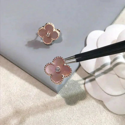 [Vicky]CLOVER MEDIUM 1 MOTIFS  PINK MOP DIAMOND EARRINGS