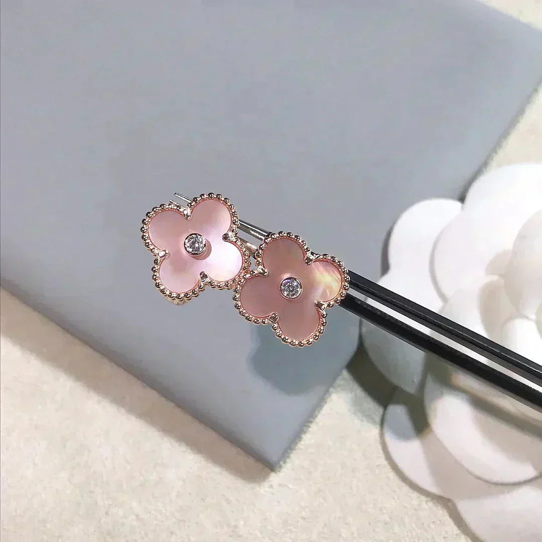 [Vicky]CLOVER MEDIUM 1 MOTIFS  PINK MOP DIAMOND EARRINGS
