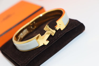 [Vicky]H LIGHT BLUE BRACELET