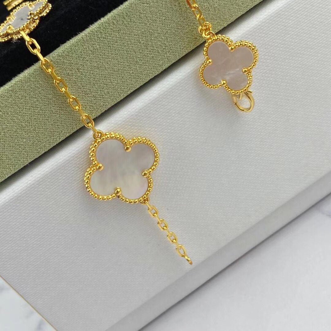 [Vicky]MAGIC CLOVER MOP GOLD BRACELET 5 MOTIFS