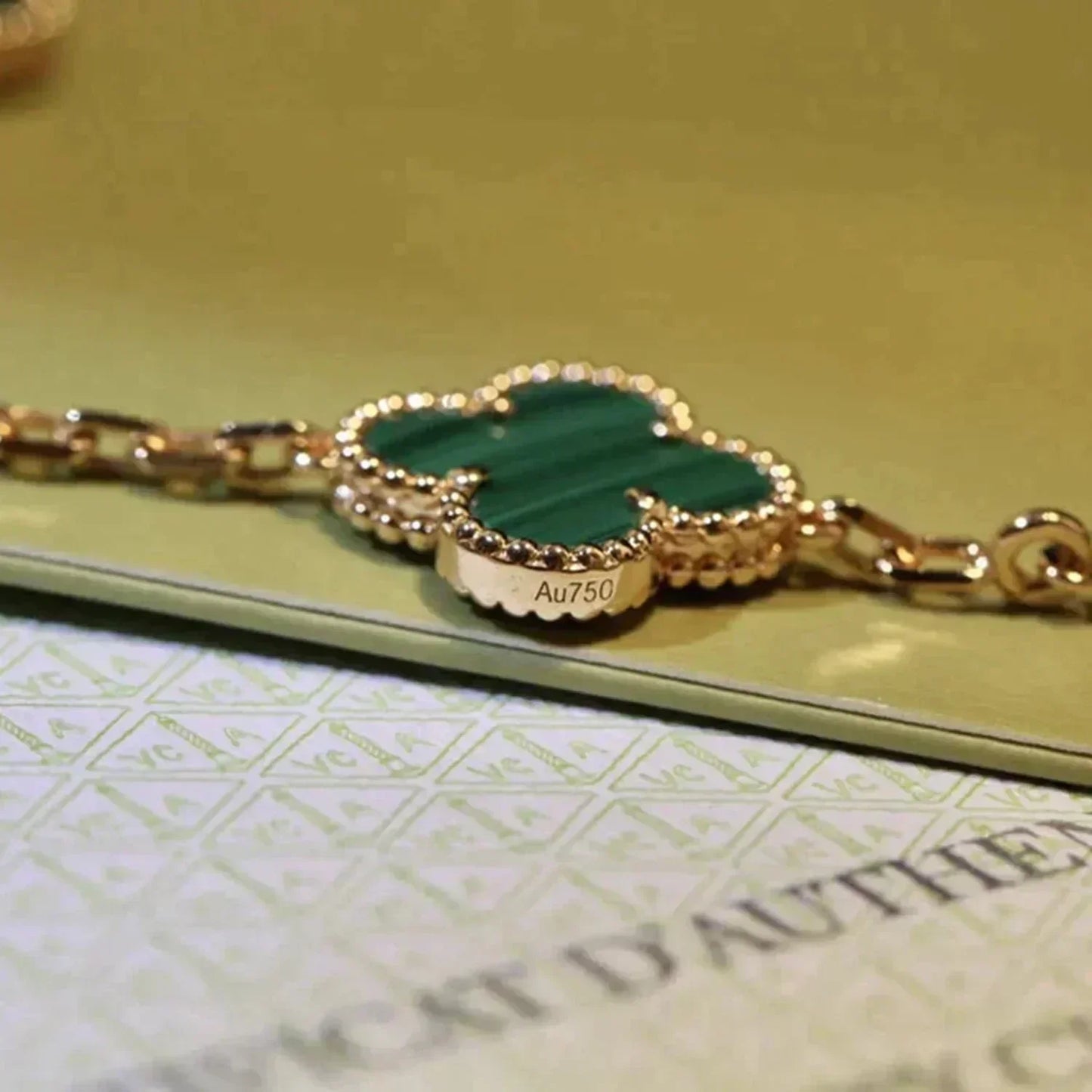 [Vicky] CLOVER 5 MOTIF MALACHITE BRACELET COLLECTION