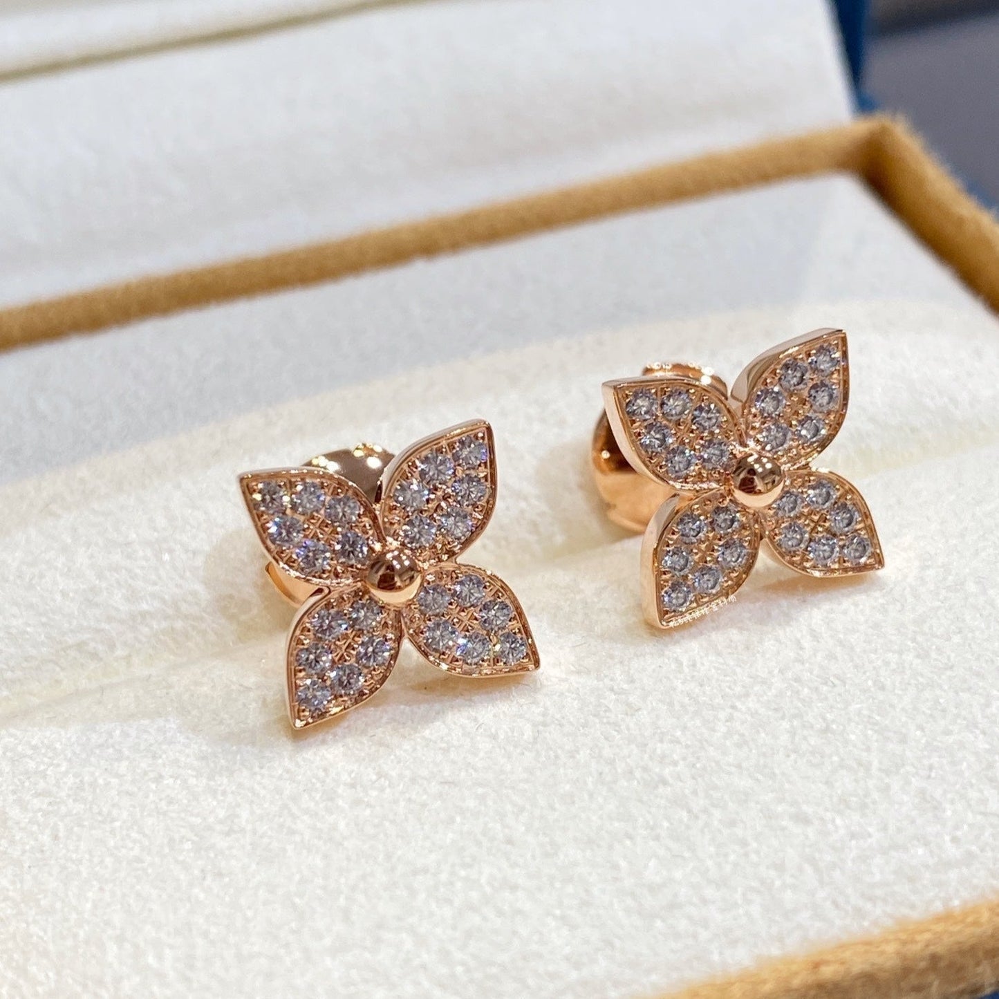 [Vicky]STAR DIAMOND EARRINGS