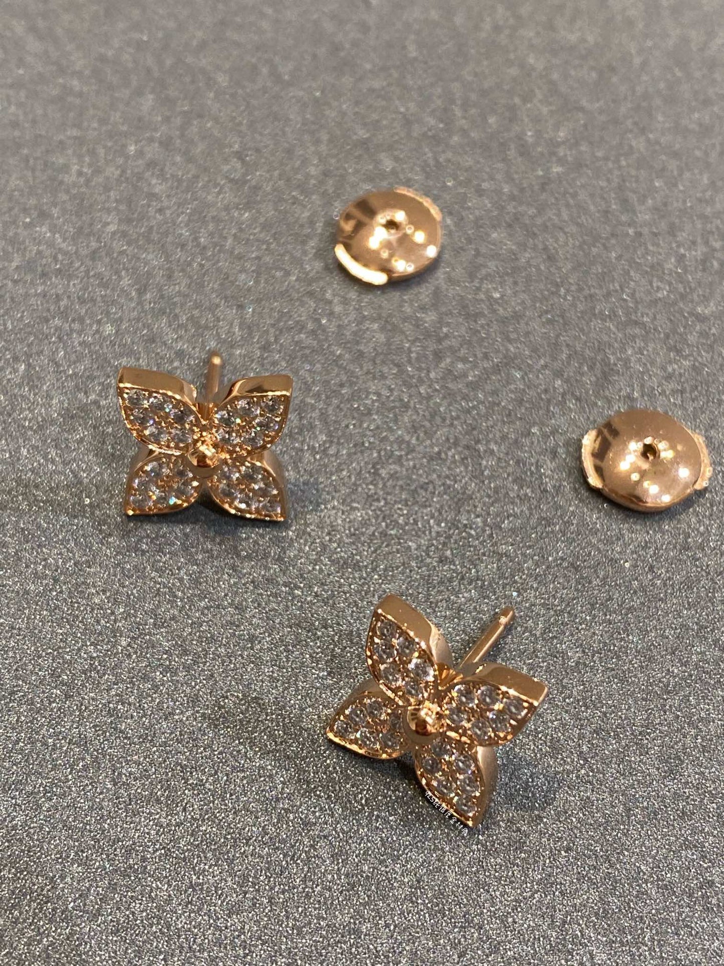 [Vicky]STAR DIAMOND EARRINGS