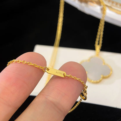 [Vicky]CLOVER 25MM MOP LARGE PENDANT NECKLACE