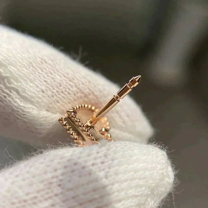 [Vicky]HEART CARNELIAN STUD EARRINGS