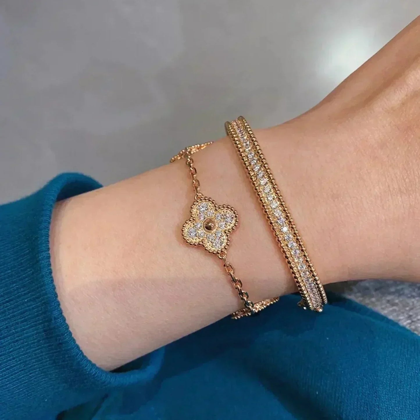 [Vicky] CLOVER 5 MOTIF FULL DIAMOND BRACELET COLLECTION