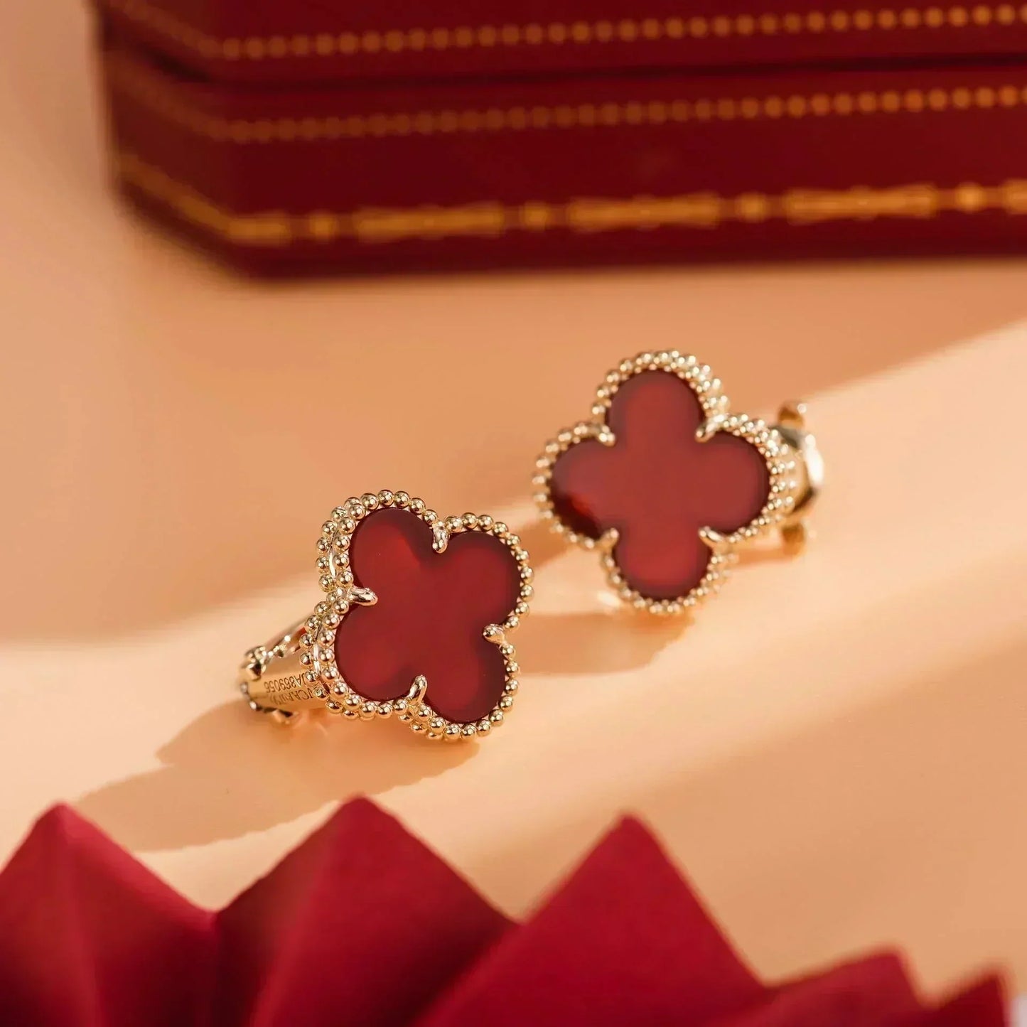 [Vicky]CLOVER MEDIUM 1 MOTIFS CARNELIAN  EARRINGS