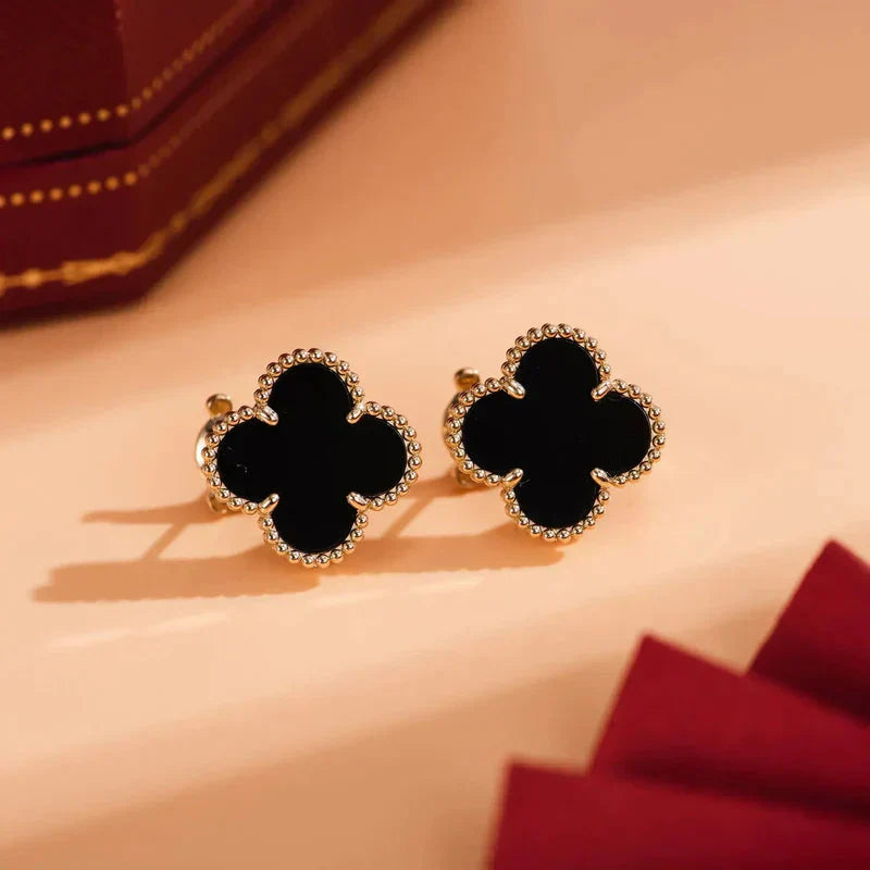 [Vicky]CLOVER MEDIUM 1 MOTIFS  ONYX STUD EARRINGS