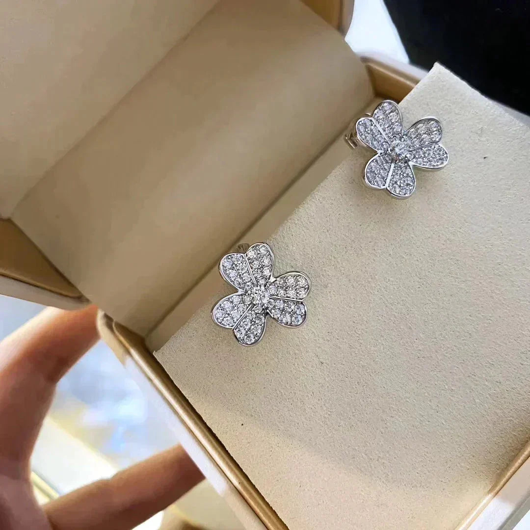 [Vicky]CLOVER COMOS DIAMOND EARRINGS SILVER
