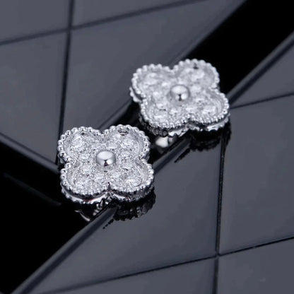 [Vicky]CLOVER 1 MOTIFS DIAMOND STUD EARRINGS SILVER