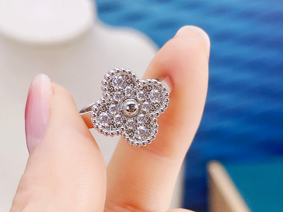 [Vicky]CLOVER DIAMOND RING