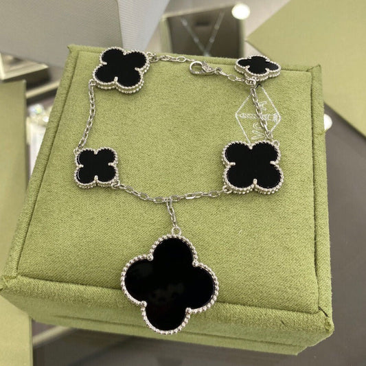 [Vicky]CLOVER 5 MOTIFS SIVLER ONYX BRACELET