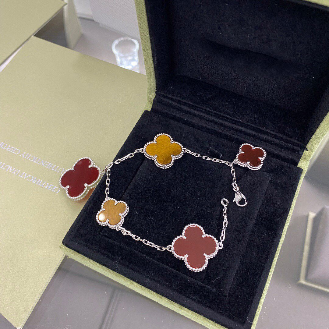 [Vicky]CLOVER 5 MOTIFS SIVLER CARNELIAN TIGER EYE BRACELET