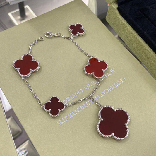 [Vicky]CLOVER 5 MOTIFS SIVLER CARNELIAN BRACELET