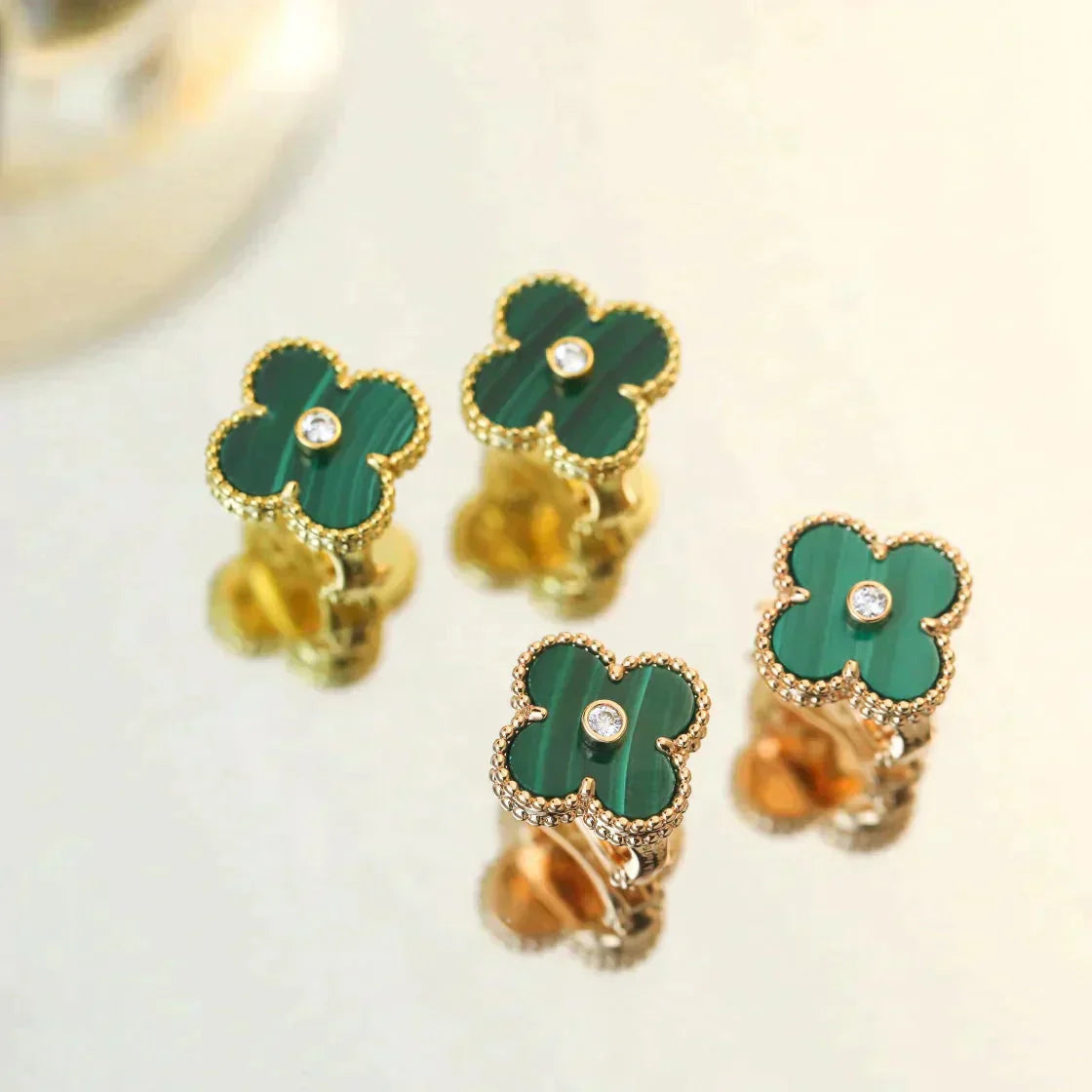 [Vicky]CLOVER MEDIUM 1 MOTIFS MALACHITE DIAMOND EARRINGS