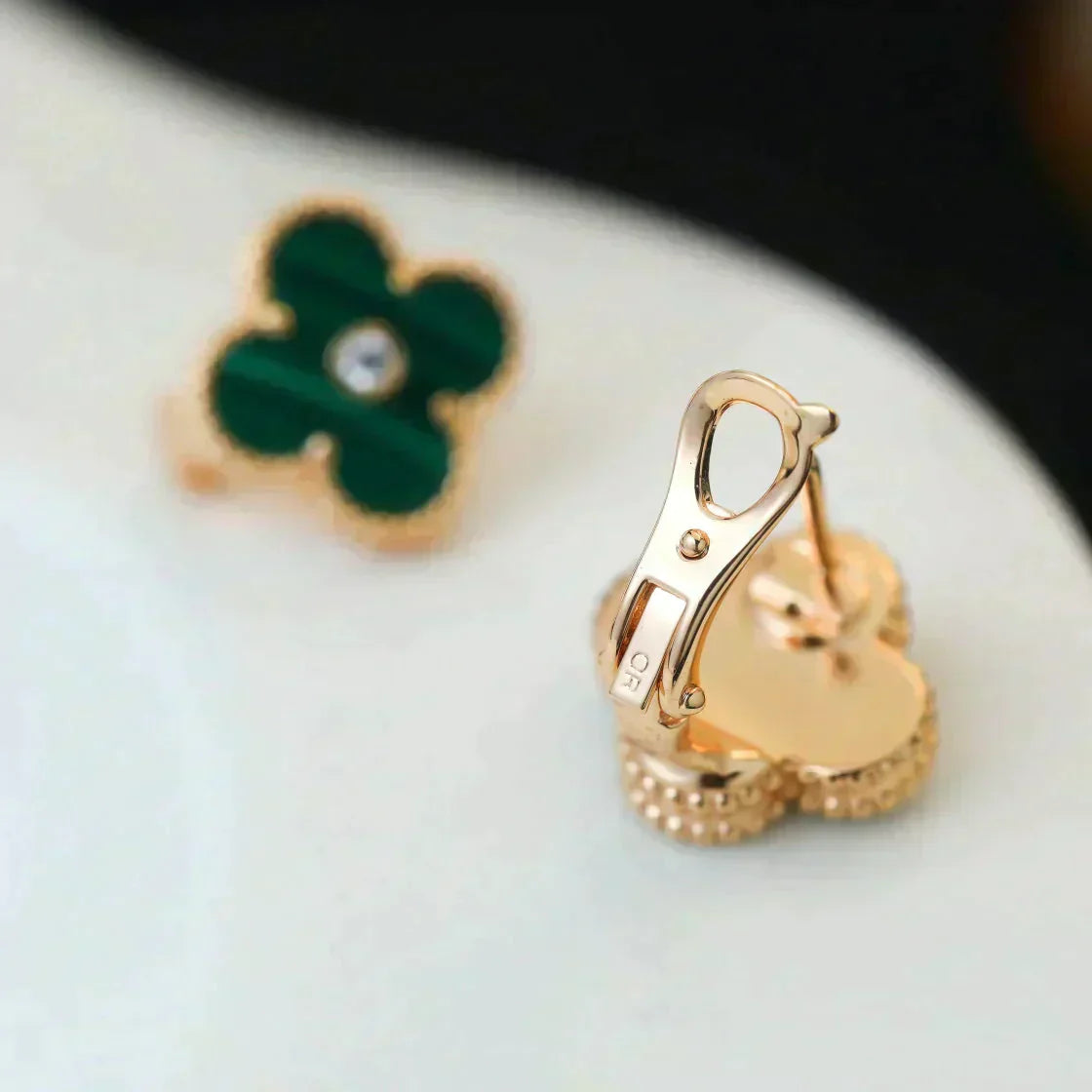 [Vicky]CLOVER MEDIUM 1 MOTIFS MALACHITE DIAMOND EARRINGS