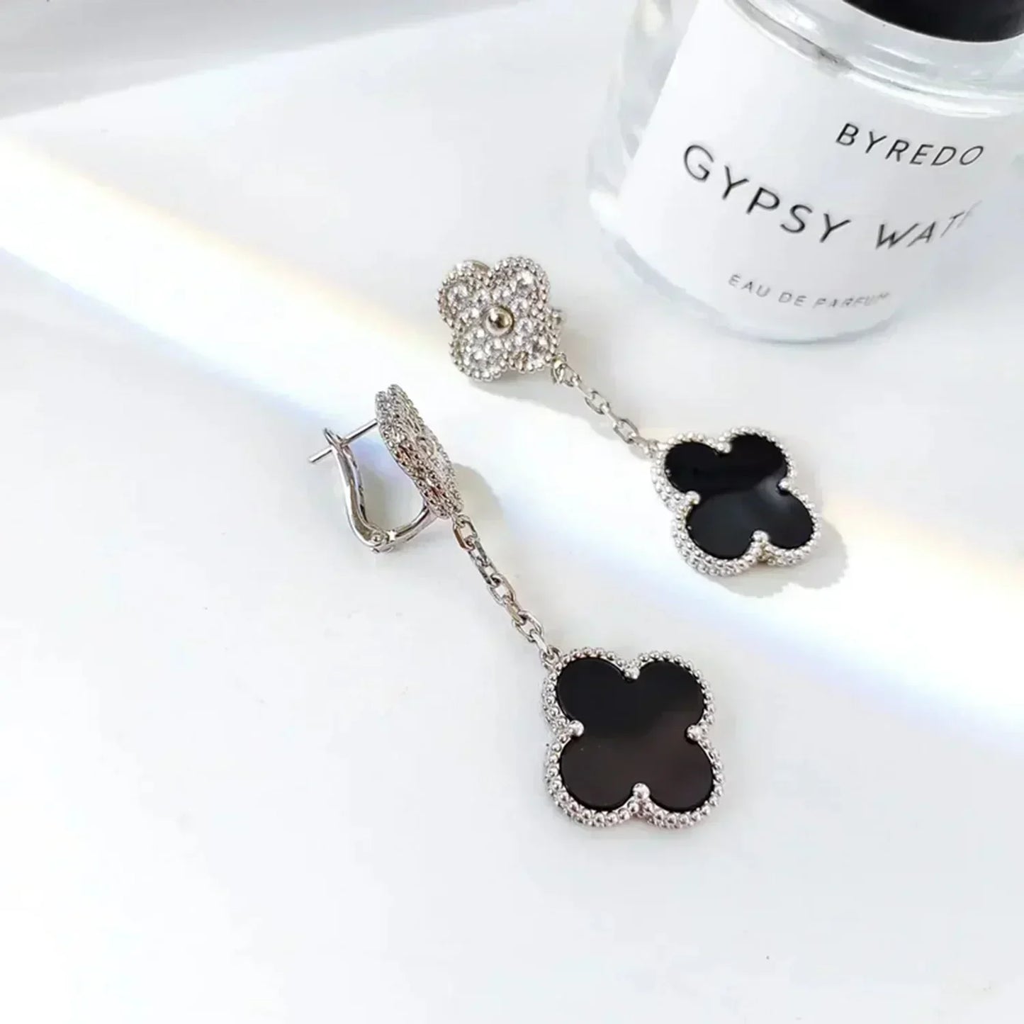 [Vicky]CLOVER 2 MOTIFS  DIAMOND ONYX EARRINGS SILVER