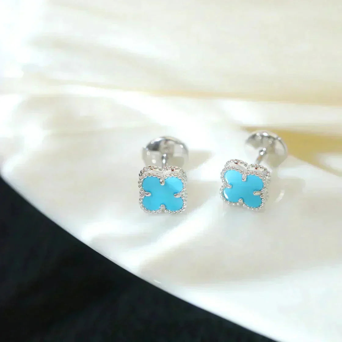 [Vicky]CLOVER MINI 9.5MM TURQUOISE EARRINGS SILVER