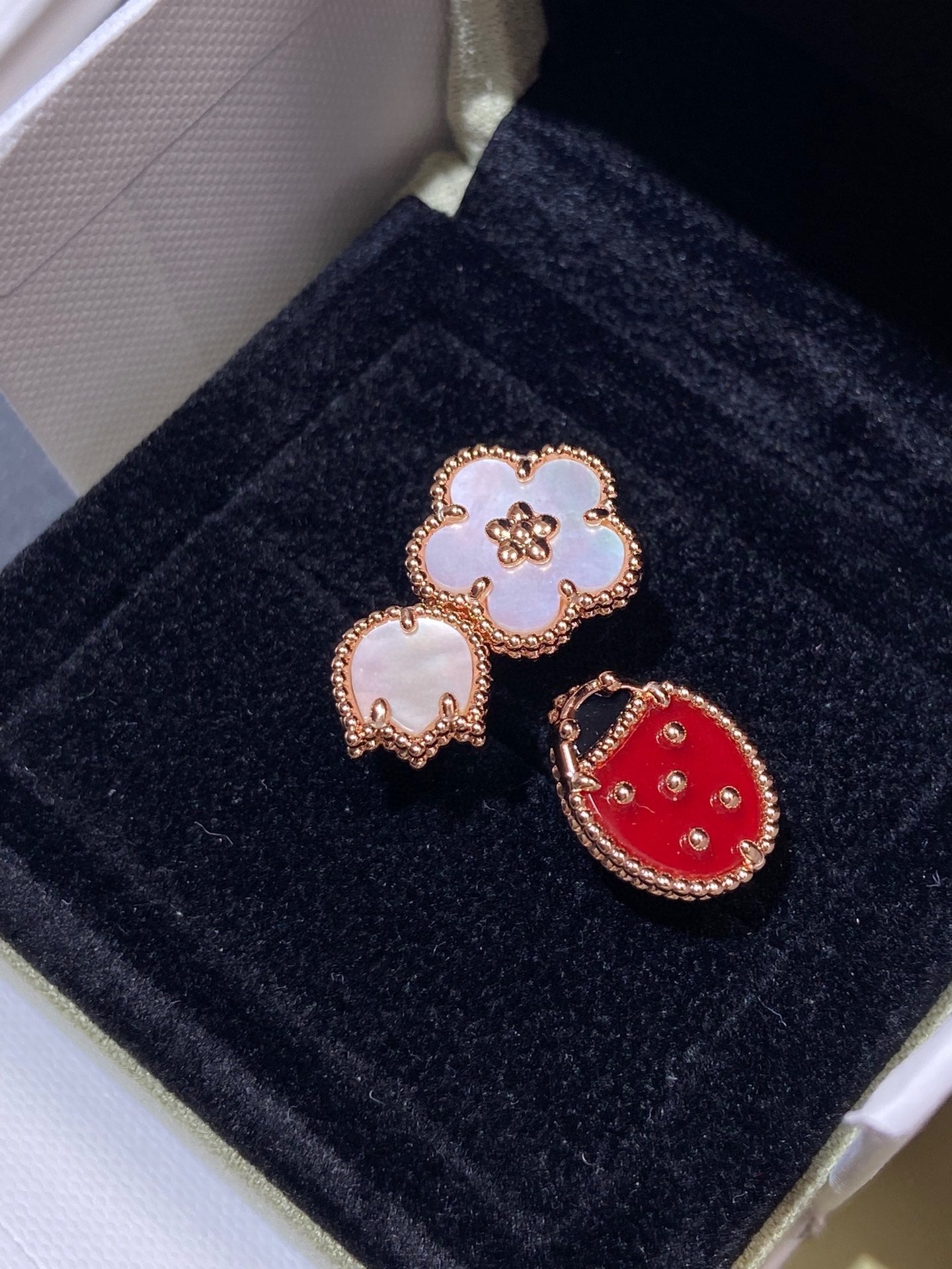[Vicky]LUCKY 3 MOTIF ROSE GOLD RING