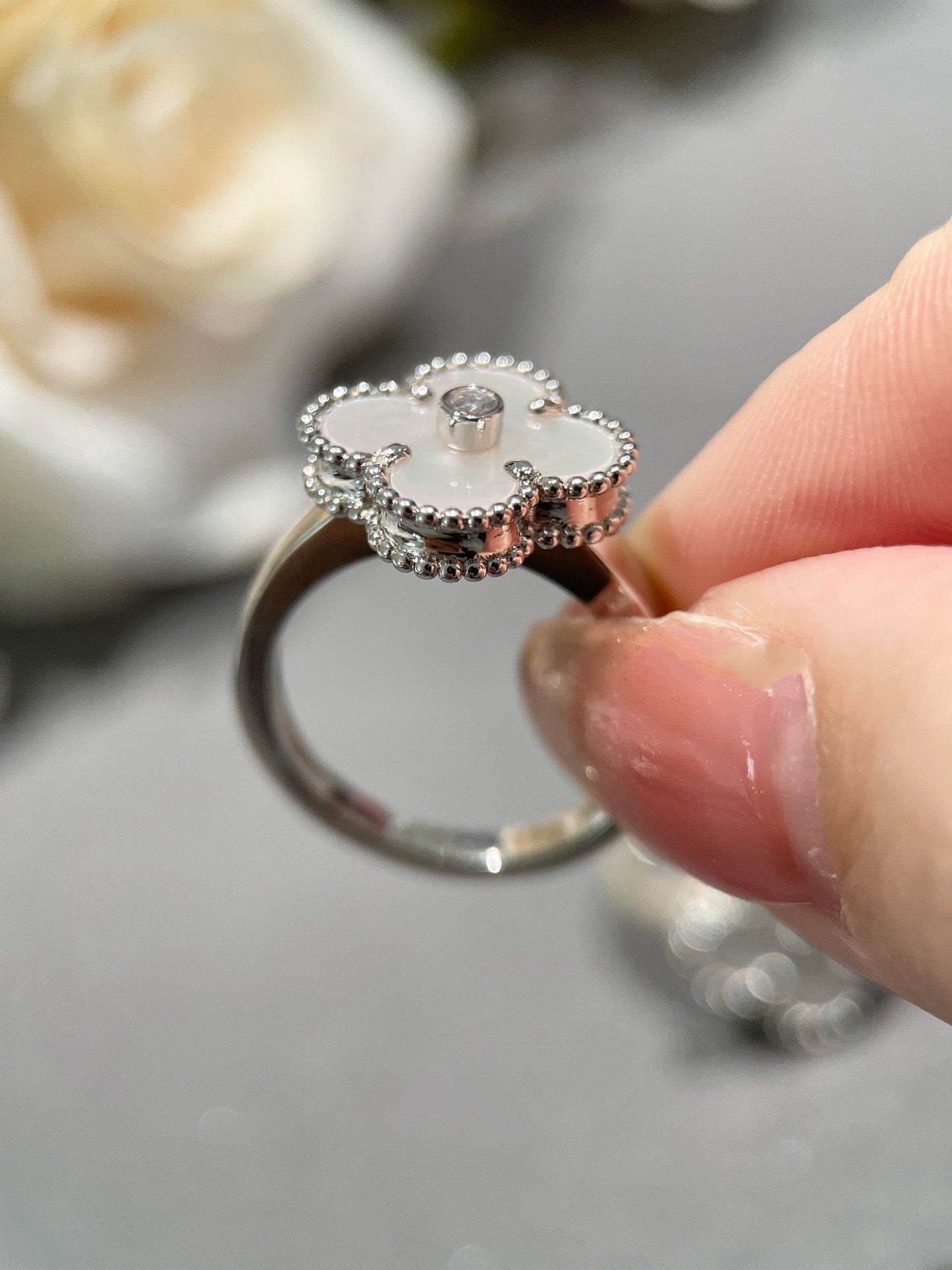 [Vicky]CLOVER SILVER MOP DIAMOND RING