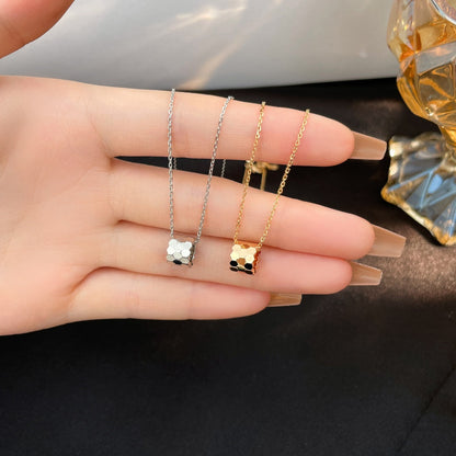 [Vicky]BEE MINI NECKLACE