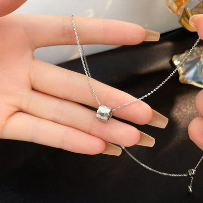 [Vicky]BEE MINI NECKLACE