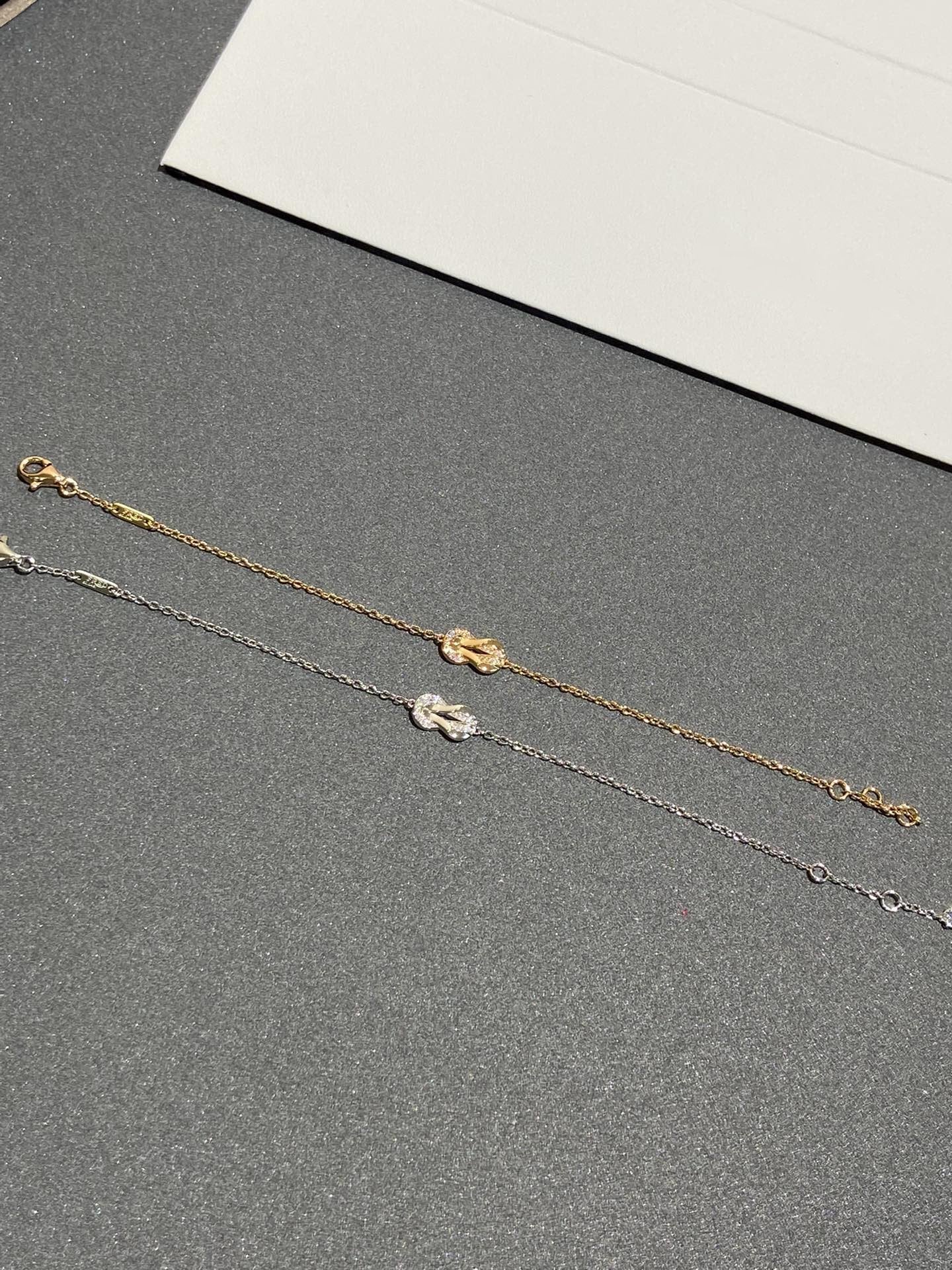 [Vicky]CHANCE INFINIE DIAMOND BRACELET