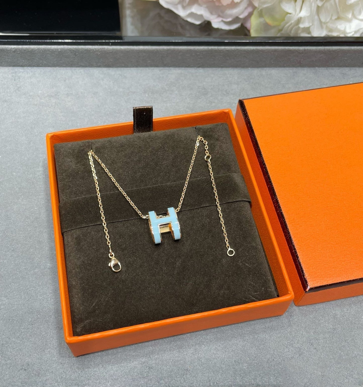 [Vicky]POP H SKY BLUE NECKLACE