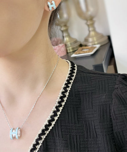 [Vicky]POP H SKY BLUE STUD EARRINGS