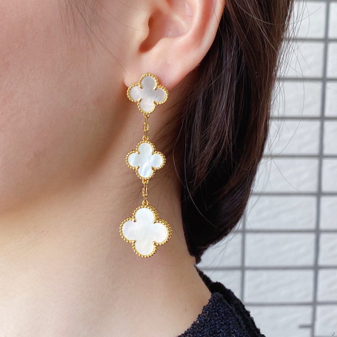 [Vicky]CLOVER MOP 3 MOTIFS GOLD EARRINGS