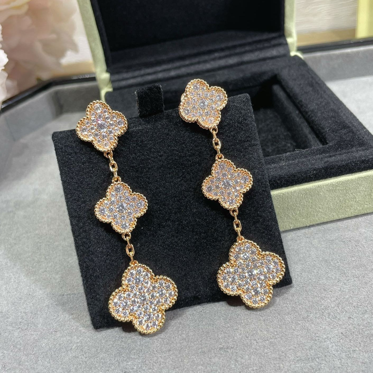 [Vicky]CLOVER 3 MOTIFS DIAMOND PAVED ROSE GOLD EARRINGS
