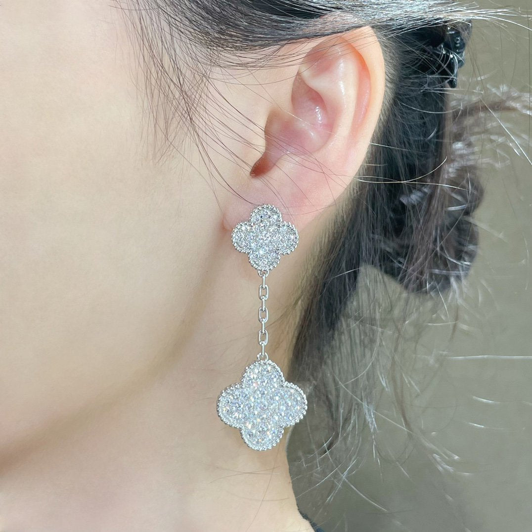 [Vicky]CLOVER 2 MOTIFS DIAMOND PAVED SILVER EARRINGS