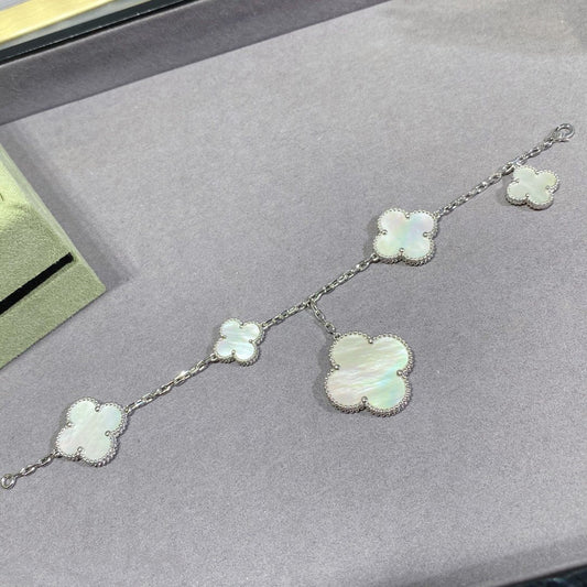 [Vicky]CLOVER 5 MOTIF WHITE MOP SILVER BRACELET