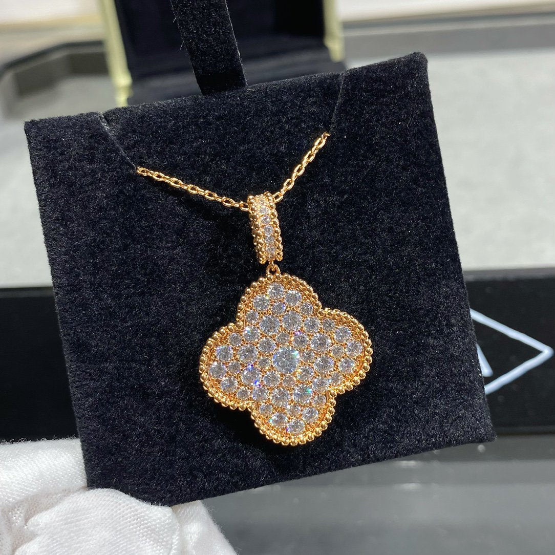 [Vicky]CLOVER 25MM LARGE PEDANT DIAMOND PAVED LONG NECKLACE