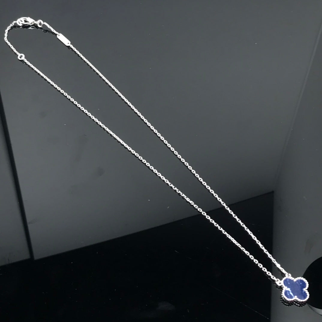 [Vicky]CLOVER PIETERSITE SILVER LONG NECKLACE