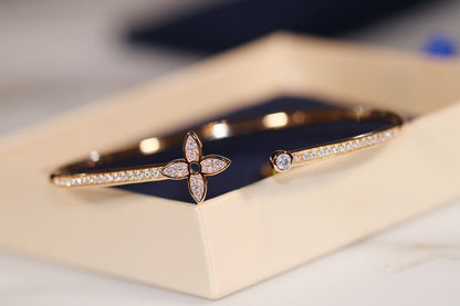 [Vicky]IDYLLE GOLD OPEN BRACELET DIAMOND PAVED