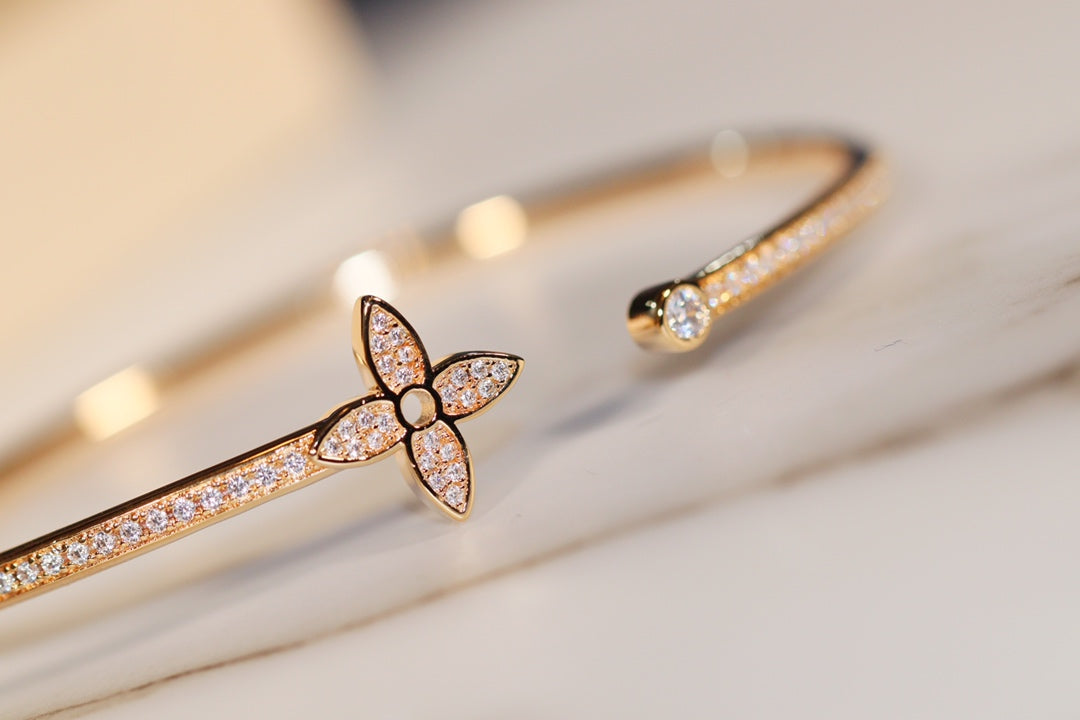 [Vicky]IDYLLE GOLD OPEN BRACELET DIAMOND PAVED