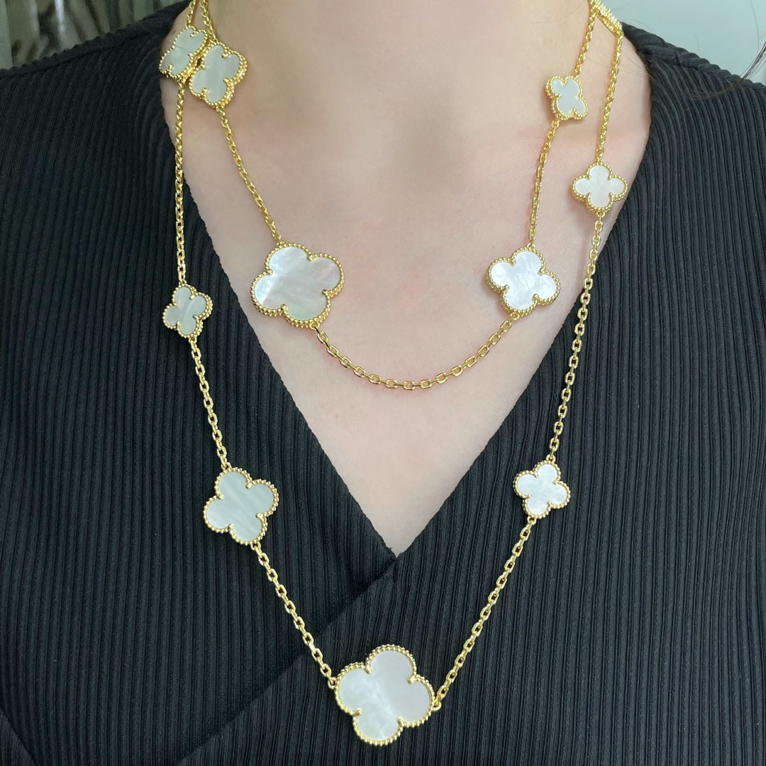 [Vicky]CLOVER 16 MOTIF WHITE MOP GOLD NECKLACE