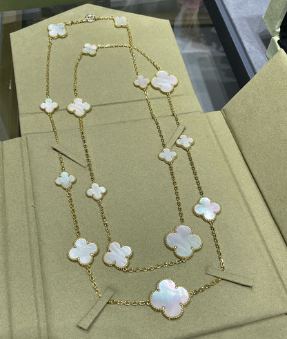 [Vicky]CLOVER 16 MOTIF WHITE MOP GOLD NECKLACE