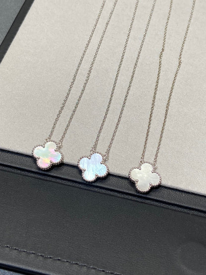 [Vicky]CLOVER MEDIUM SILVER WHITE MOP NECKLACE